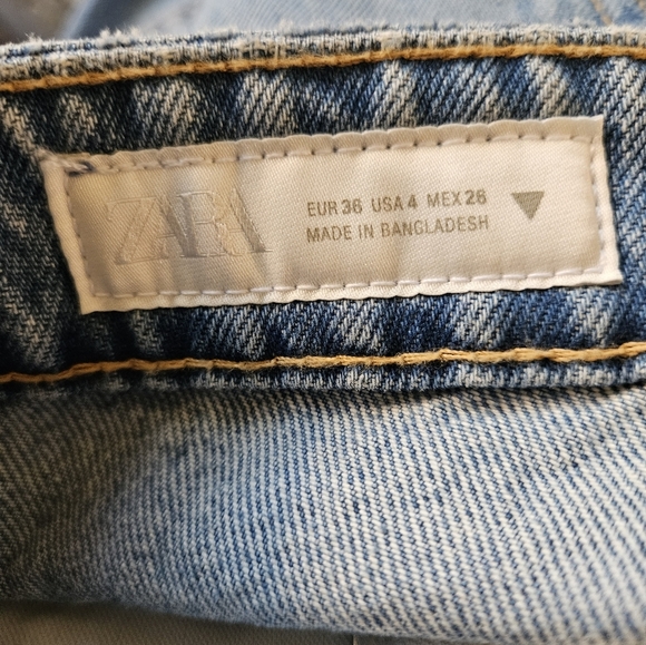 Zara High Rise Mom Fit Jeans Size 4 - Picture 5 of 6